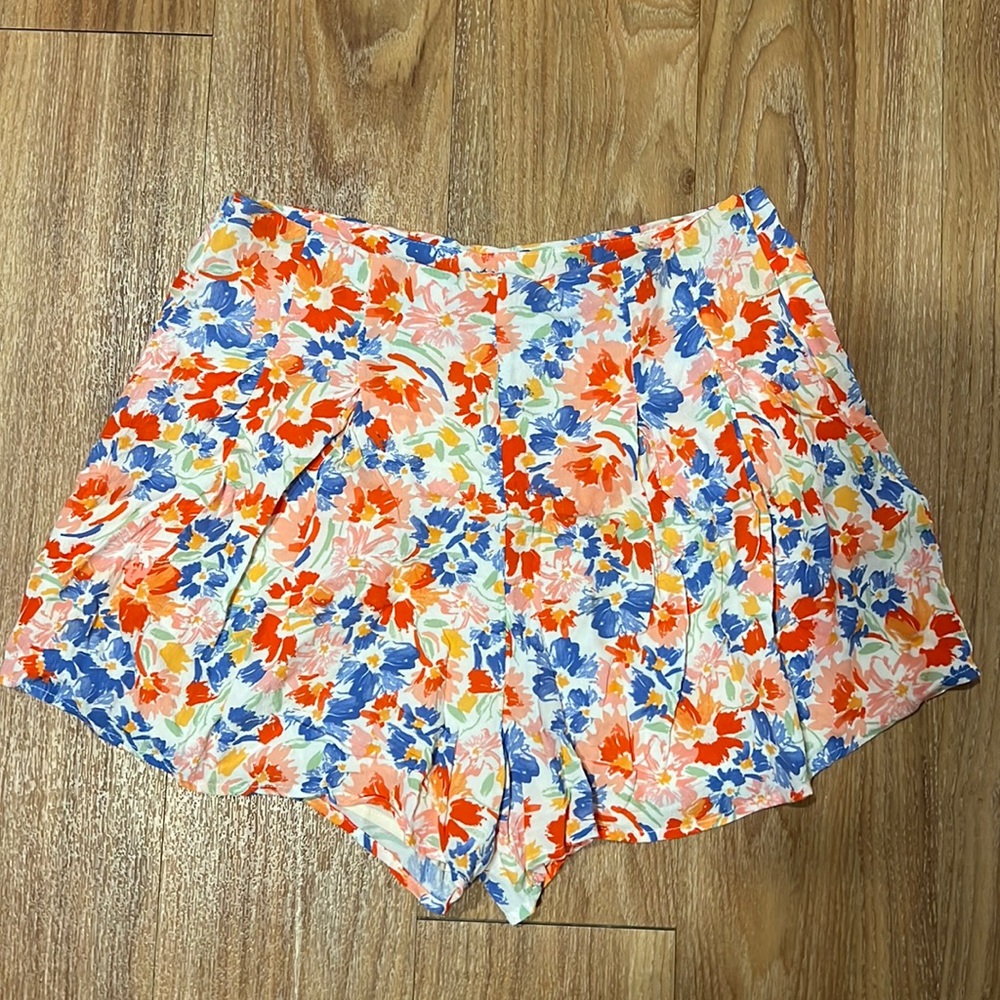 L Space loana shorts